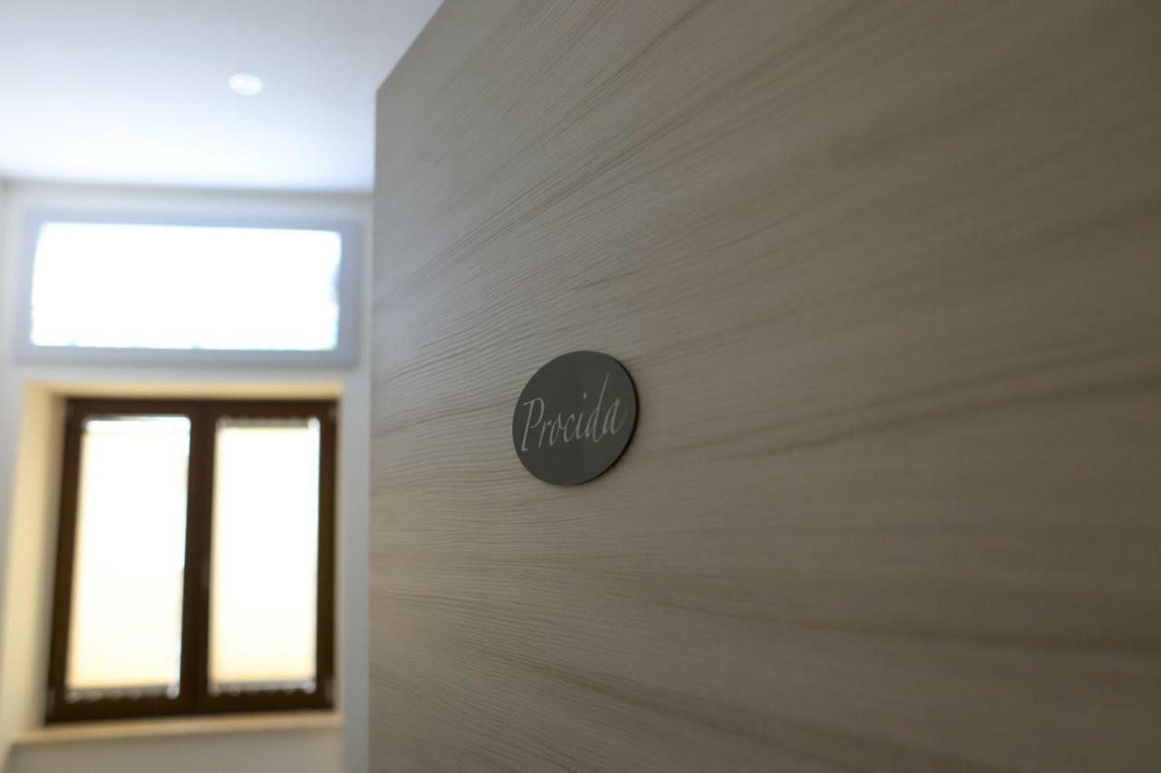 B&B Pisadog Napoli Dış mekan fotoğraf