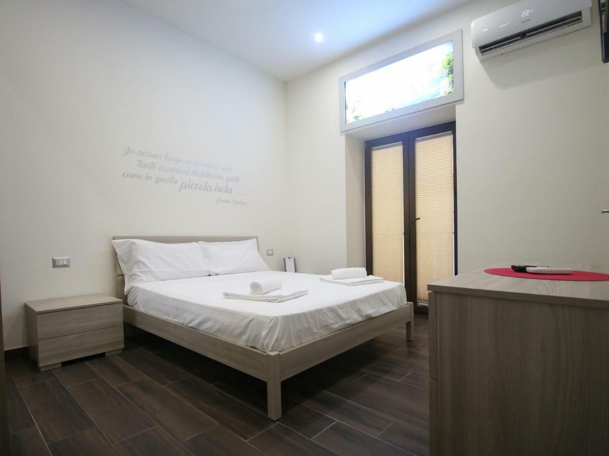 B&B Pisadog Napoli Dış mekan fotoğraf