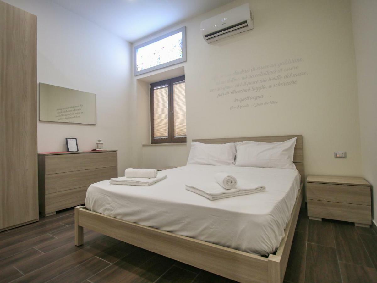 B&B Pisadog Napoli Dış mekan fotoğraf