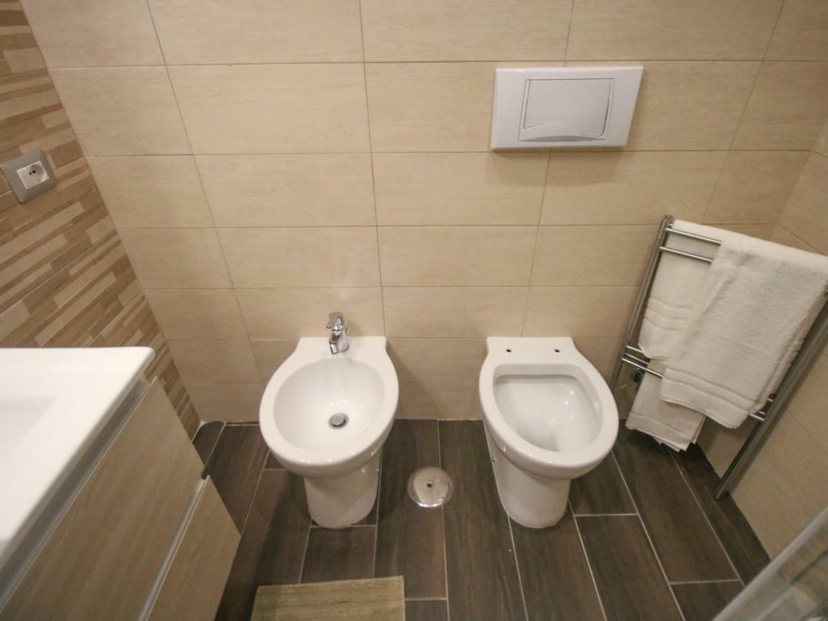 B&B Pisadog Napoli Dış mekan fotoğraf