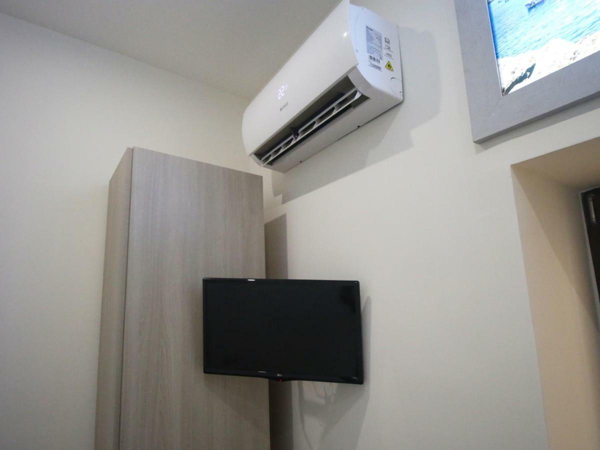 B&B Pisadog Napoli Dış mekan fotoğraf